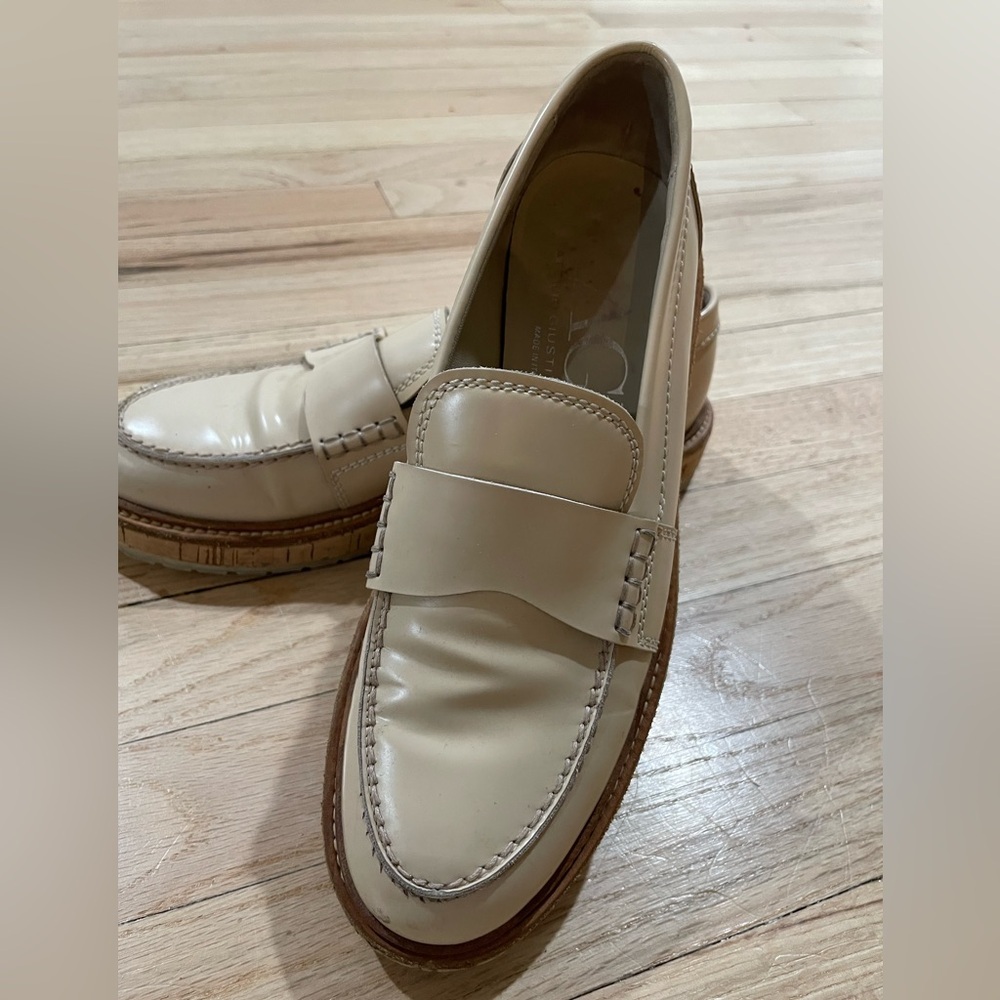 AGL Woman’s Platform Spring/Summer Slip On Cream Leather Loafers Sz 9 - Picture 2 of 4